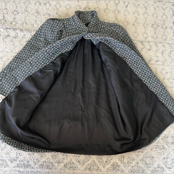 Vintage Women’s Wool Coat Made In USA Size 13-14 - Picture 3 of 11